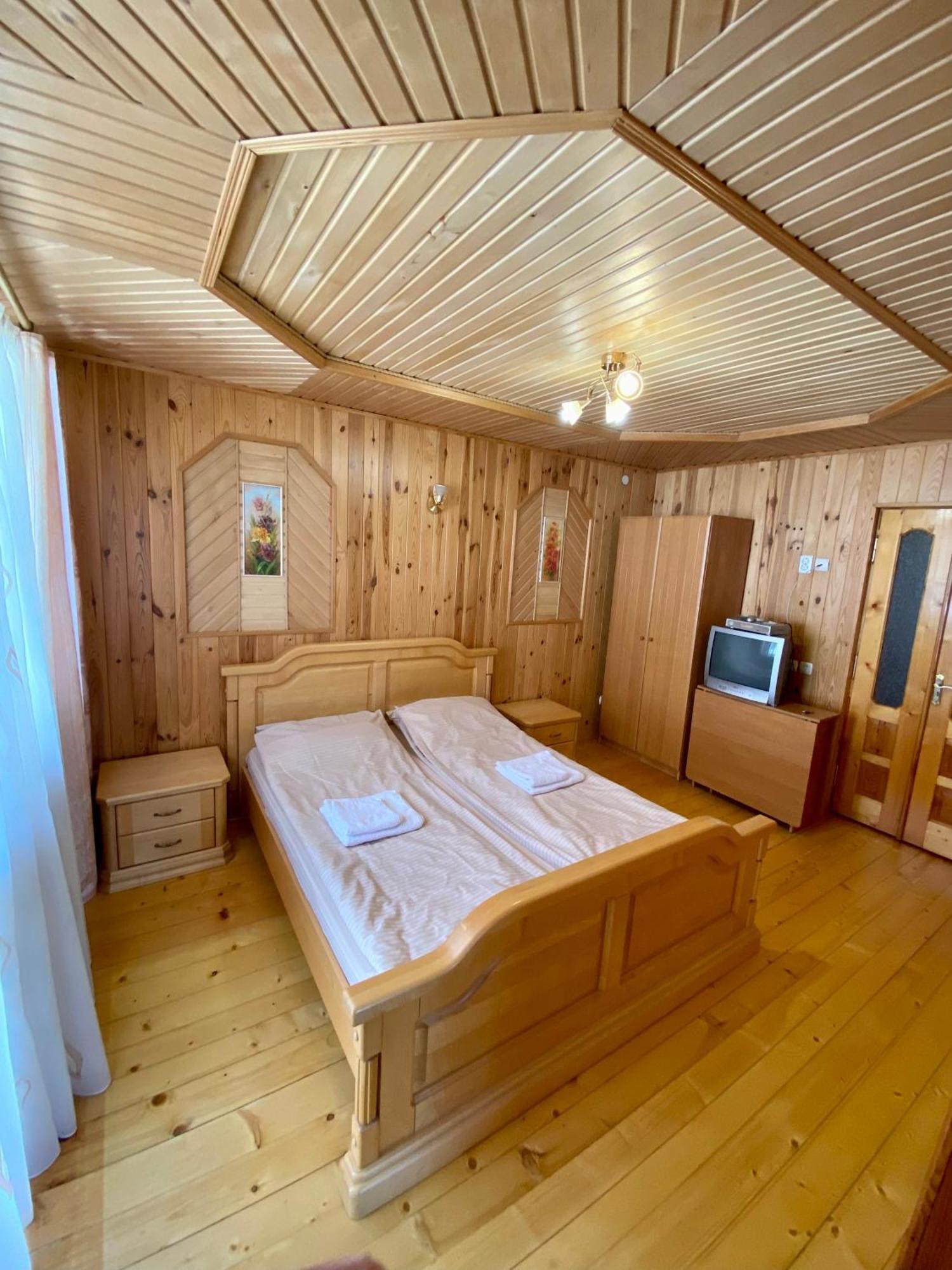 Zyma_Lito Guest House Yaremche Eksteriør billede